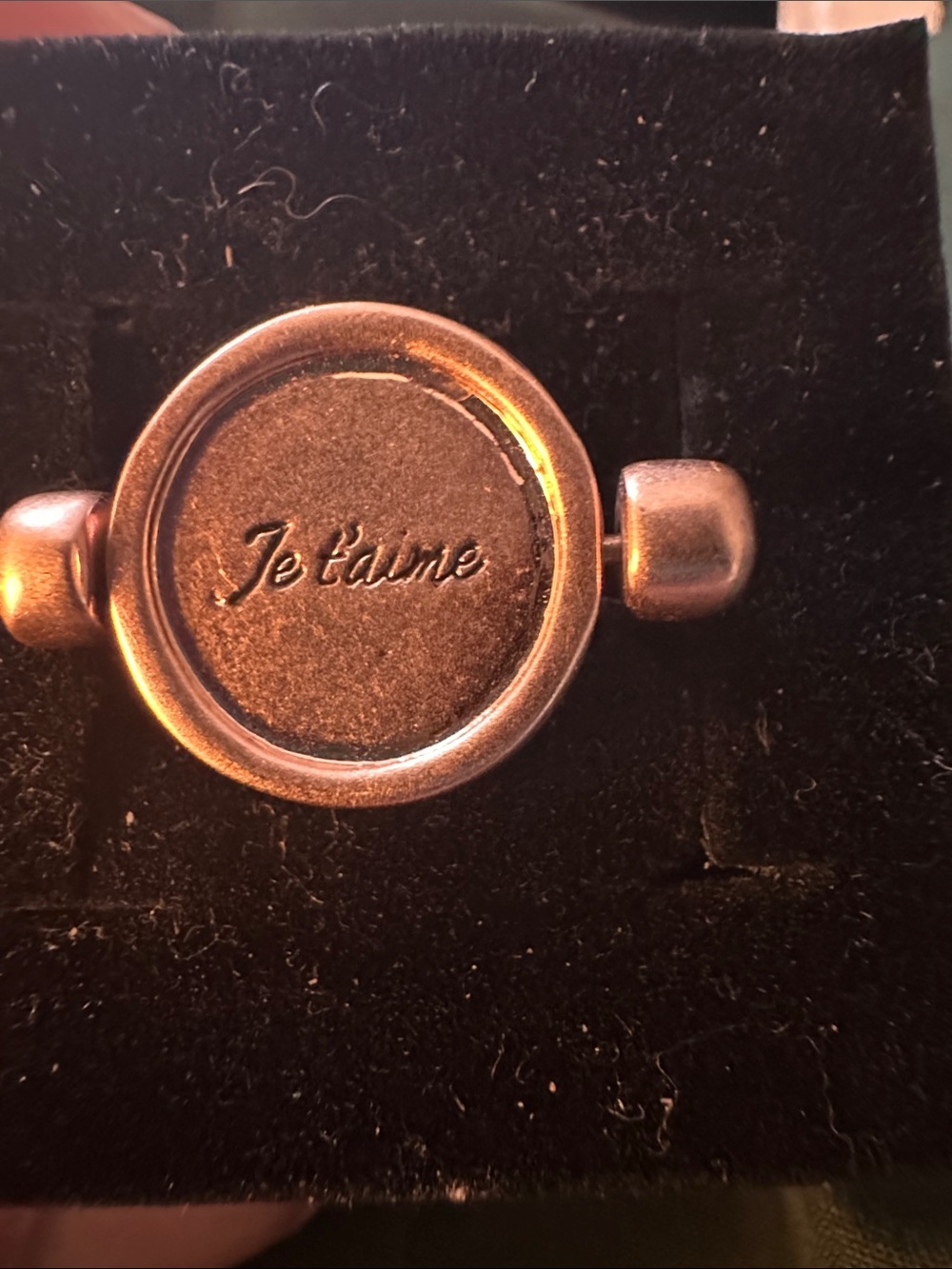 JewelMint Je t'aime Round Copper Ring.